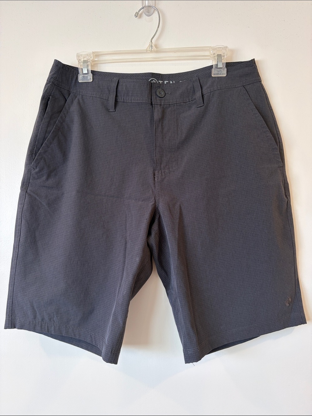 Hang Ten Men’s Charcoal Flat-Front Shorts